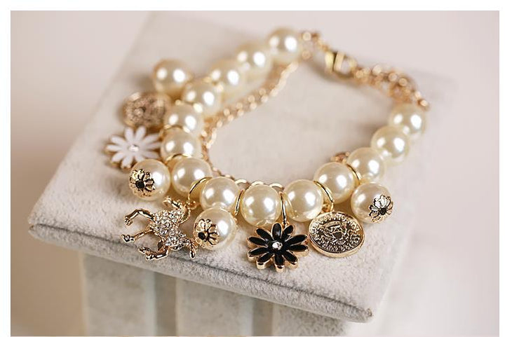 Neia Studio Pearl Flower Bracelet Elegant Jewelry