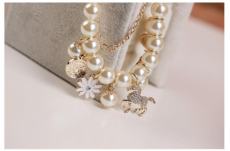 Neia Studio Pearl Flower Bracelet Elegant Jewelry