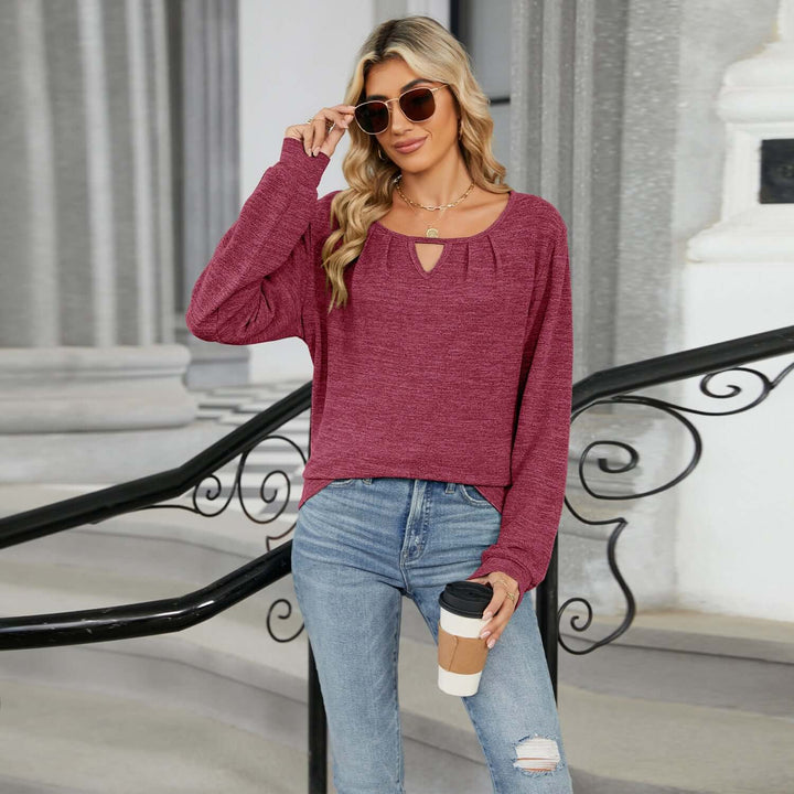 Neia studio T-shirt à manches longues amples de couleur unie, parfaite pour un look décontracté et tendance.
