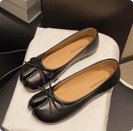 FOOTWEAR